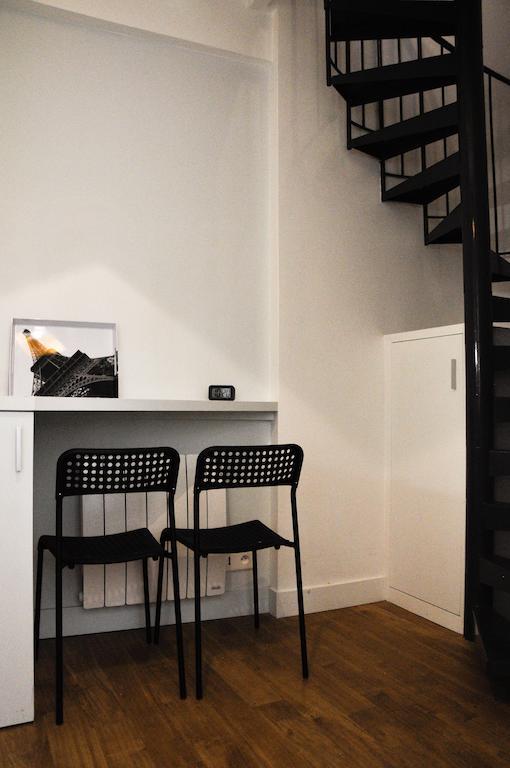 Апартаменты Duplex De Charme Au Coeur De Montmartre Париж Номер фото